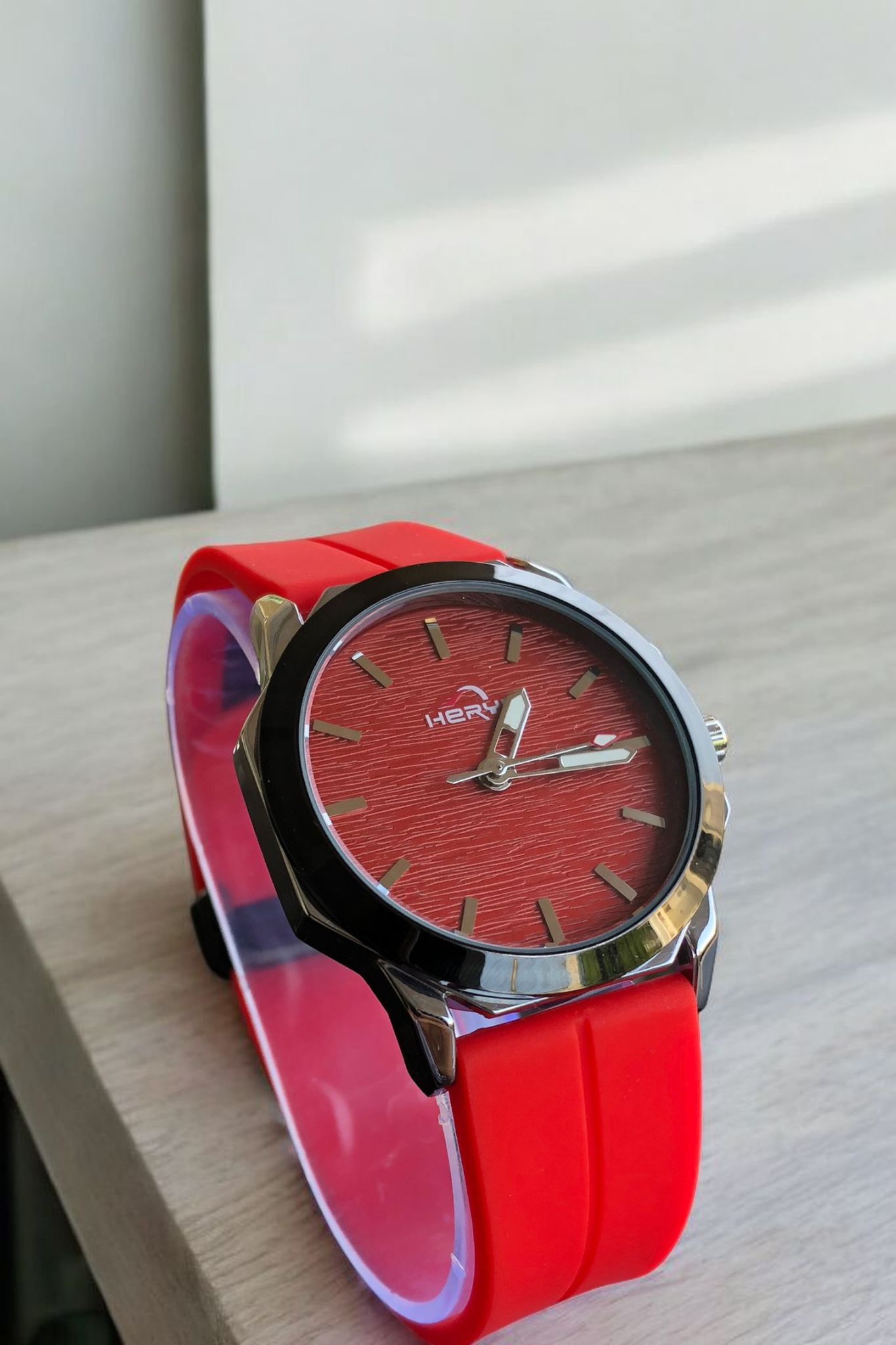 HERYI- Red Dial with Red Magnetic Strap Luxury Watch