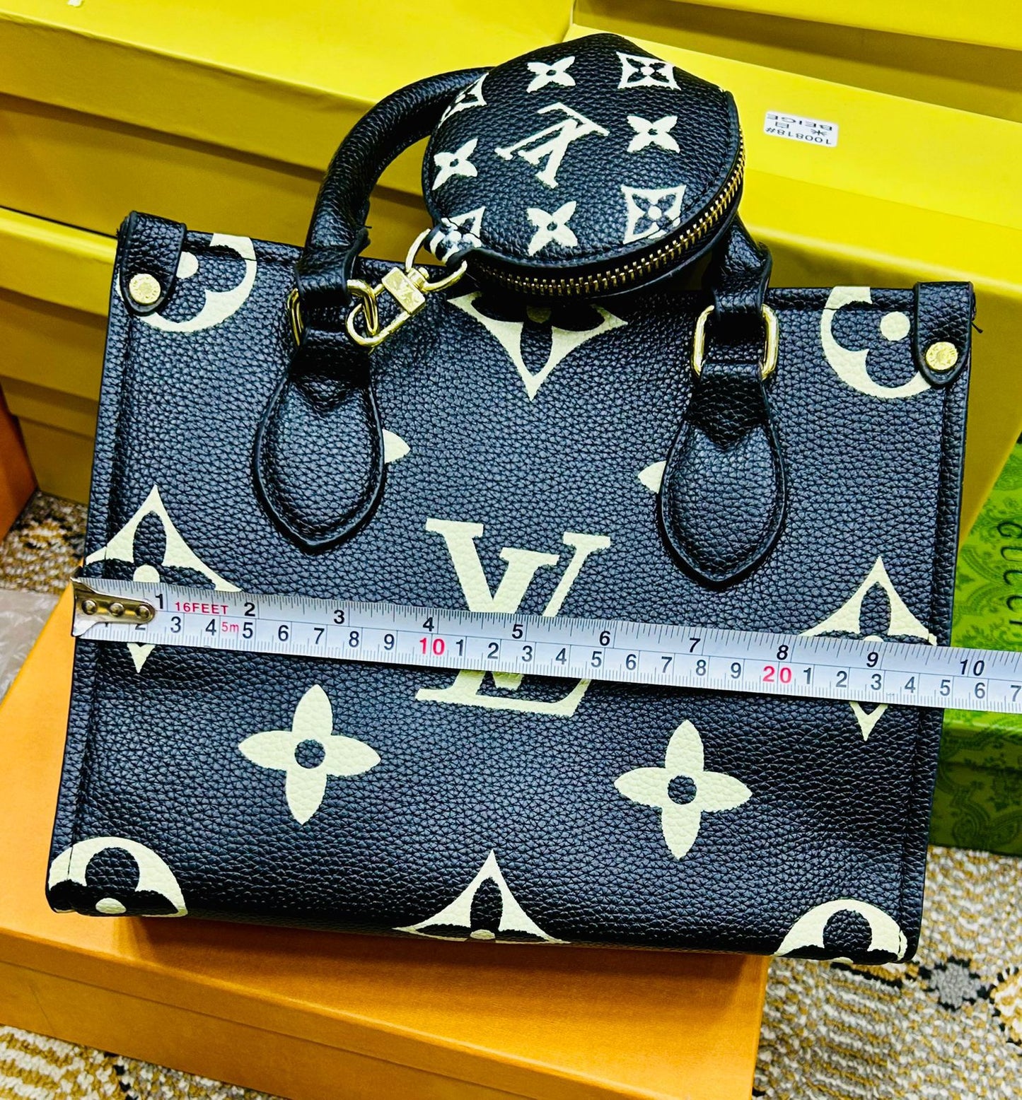 LOUIS VUITTON On The Go – Women Bag (New Stock) (Black)