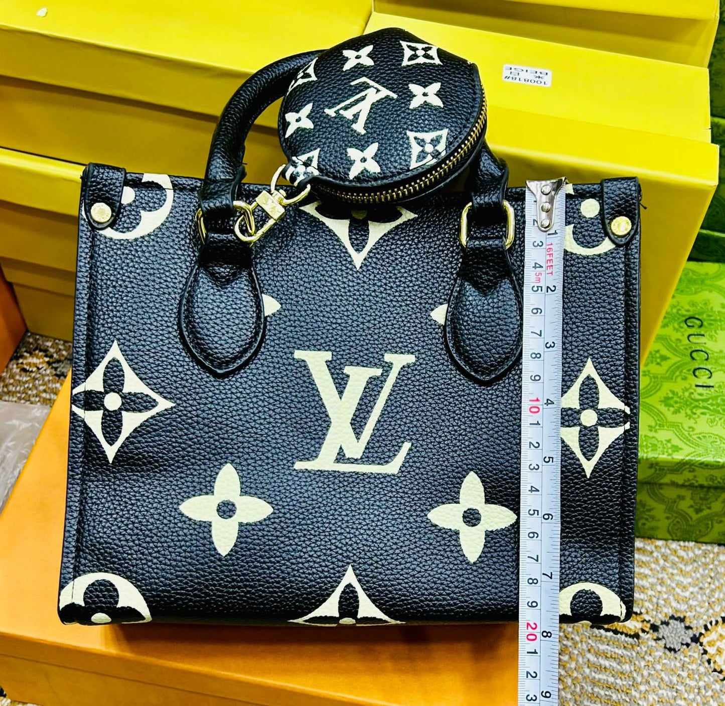 LOUIS VUITTON On The Go – Women Bag (New Stock) (Black)
