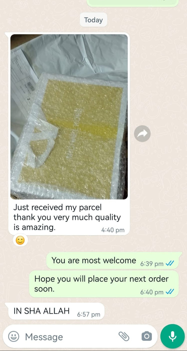 WhatsApp customer review screenshot
