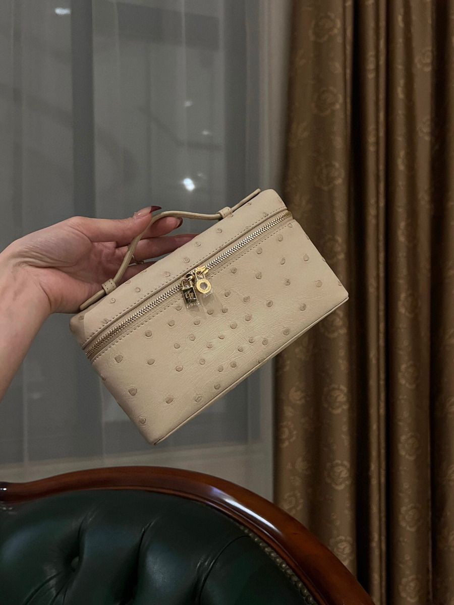 LORO PIANA RESTOCK – Extra Pocket L19 Women Bag (Ostrich Leather) (Beige)