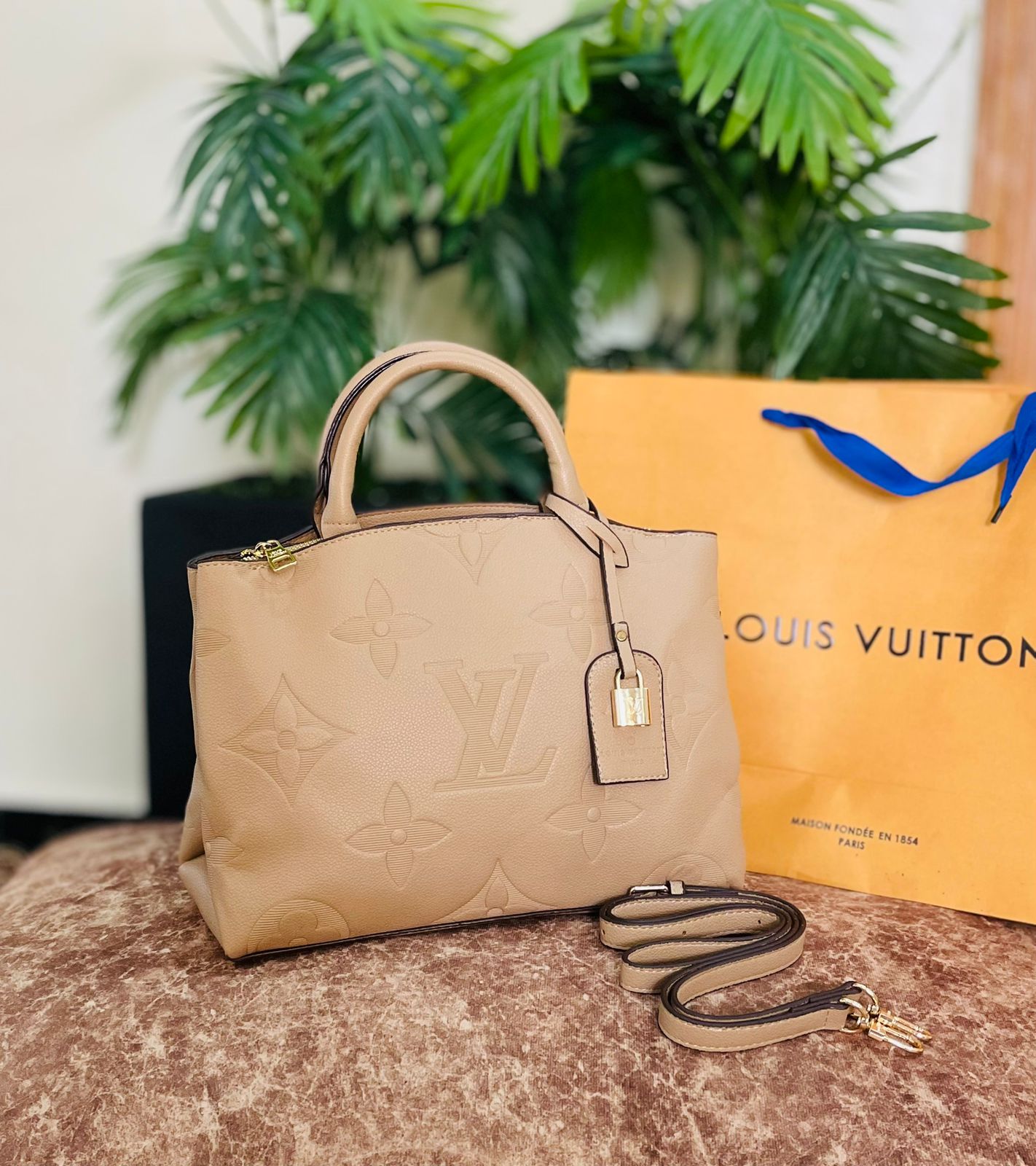 LOUIS VUITTON Casual & Soft – Women Bag (Premium Quality) (Beige)